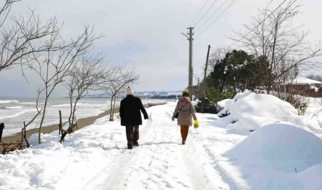 Samsun’da etkili olan yoğun kar yağışı ve buzlanma nedeniyle Ladik,
