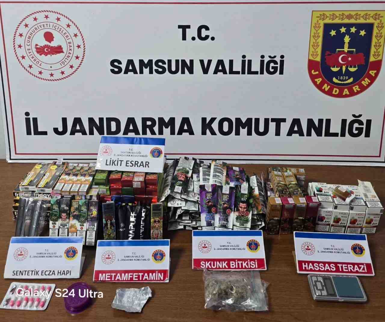 Samsun’un Atakum ilçesinde, uyuşturucu ticareti yaptığı tespit edilen V.M. (47)