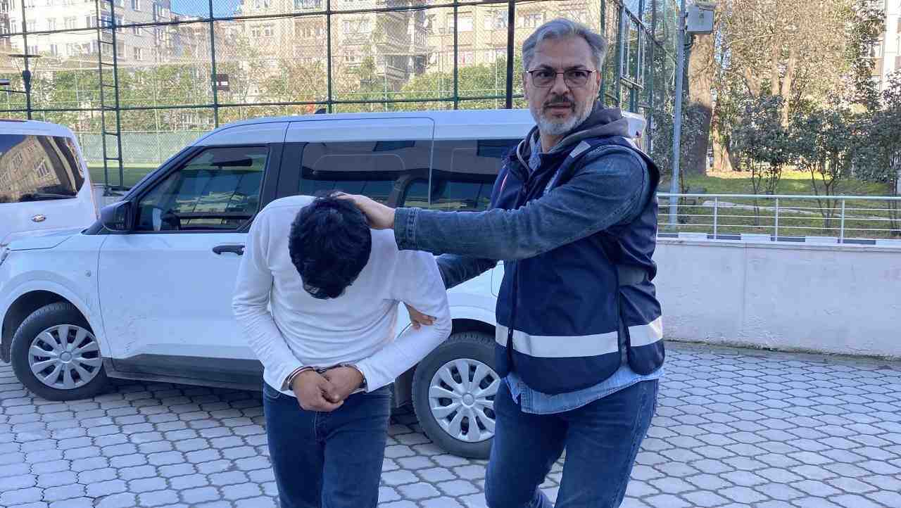 Tacize Direndi, Saldırıya Uğradı Samsun’un Atakum ilçesinde yolda yürürken sözlü