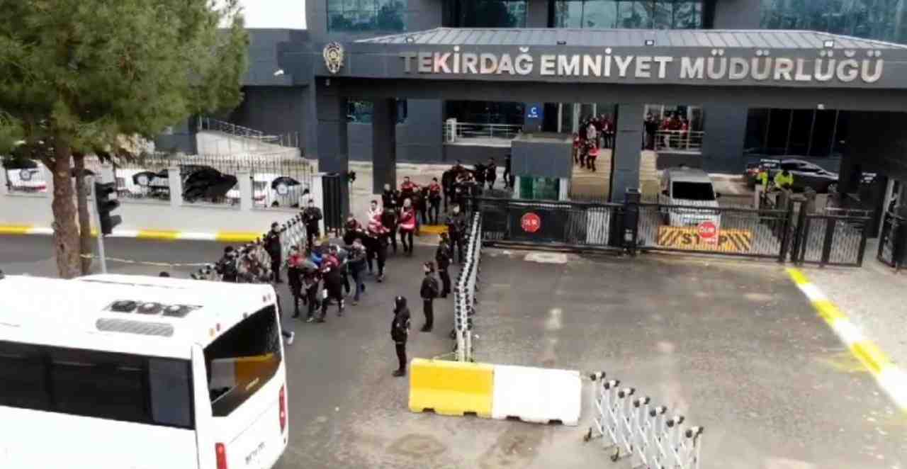 Tekirdağ’ın Saray ilçesi Cumhuriyet Başsavcılığı koordinesinde gerçekleştirilen operasyon kapsamında 28
