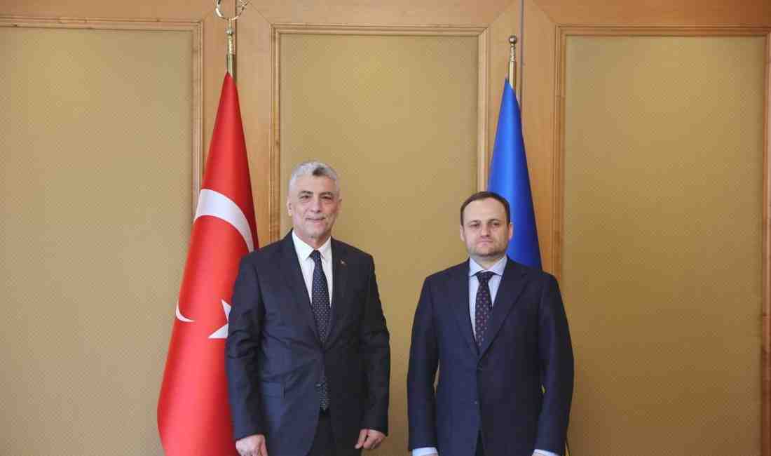 Ticaret Bakanı Ömer Bolat, resmi temaslarda bulunmak üzere gittiği Ukrayna’nın