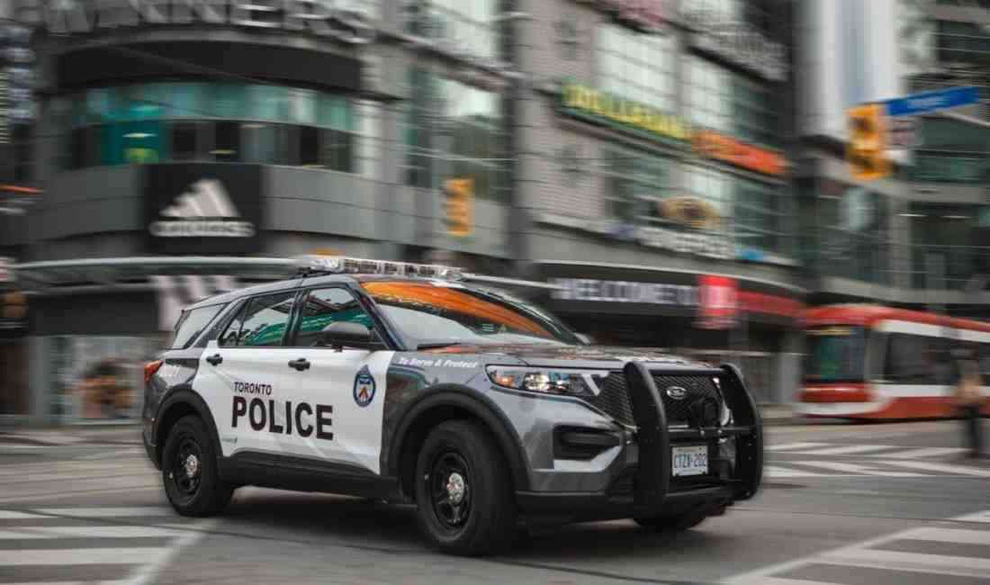 Kanada’nın Toronto kentinde, Scarborough bölgesindeki bir bara düzenlenen silahlı saldırıda
