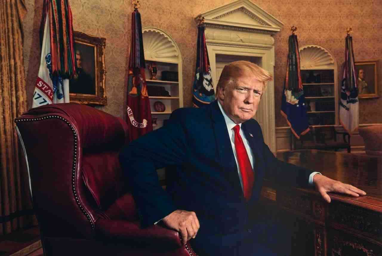 Hassas Belgelere Erişim Engellendi ABD Başkanı Donald Trump, yayımladığı resmi