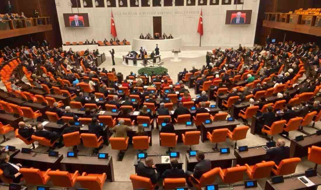 19 Maddelik Düzenleme Meclis’e SunulduAK Parti TBMM Grubu, Anayasa Mahkemesi’nin