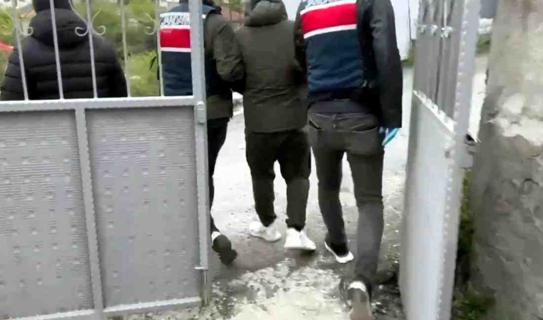 İçişleri Bakanı Ali Yerlikaya, Antalya merkezli 13 ilde düzenlenen eş