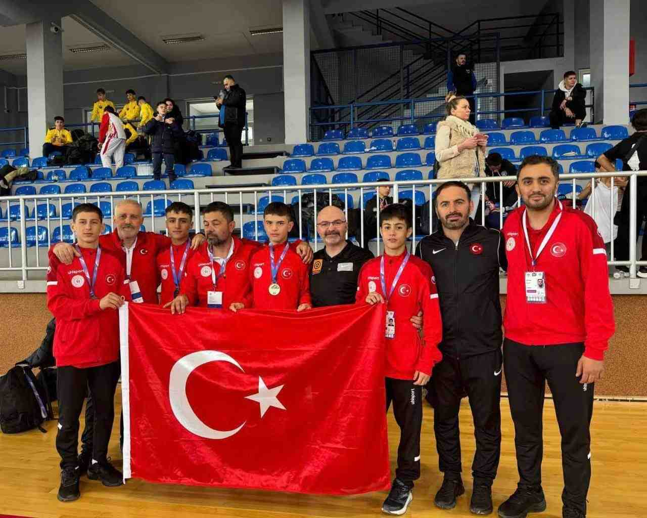 Gençlik ve Spor Bakanı Osman Aşkın Bak’tan Tebrik MesajıGençlik ve