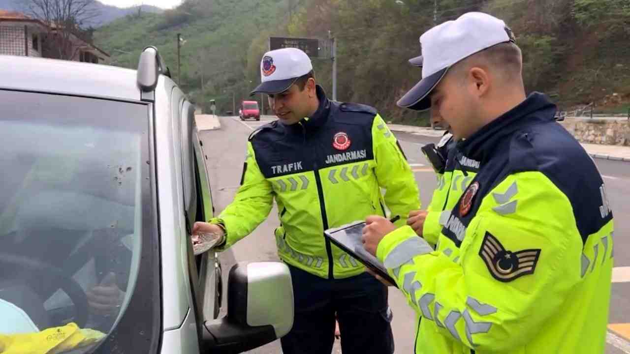 İçişleri Bakanı Ali Yerlikaya, Ramazan Bayramı tatilinin ilk 6 gününde