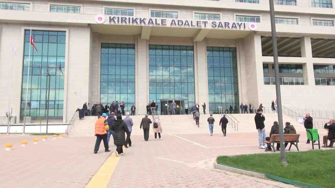 Kırıkkale’nin Balışeyh ilçesinde Belediye Başkanı Hilmi Şen ile özel koruması