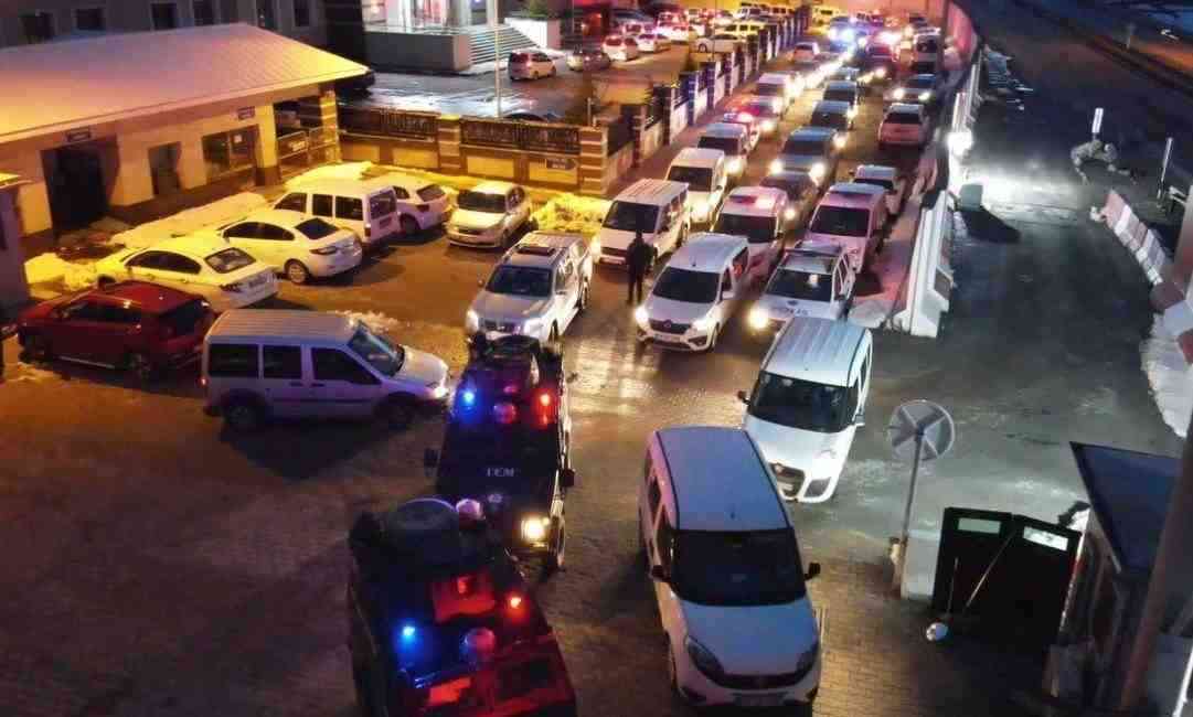 Sürücü Adaylarının Yerine Sınava Girdiler Bitlis merkezli yürütülen geniş çaplı