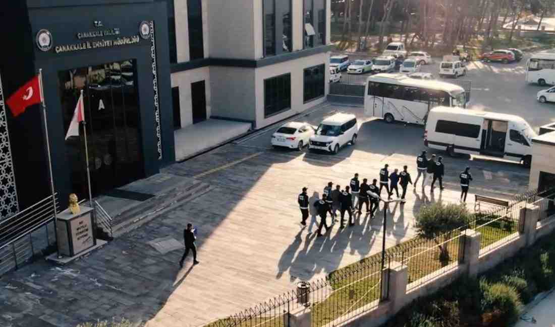 Çanakkale’de polis ekiplerinin düzenlediği geniş çaplı uyuşturucu operasyonunda 9 kişi