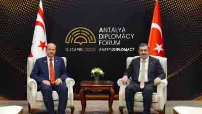 Antalya Diplomasi Forumu’nda Yılmaz-Tatar GörüşmesiCumhurbaşkanı Yardımcısı Cevdet Yılmaz, Kuzey Kıbrıs