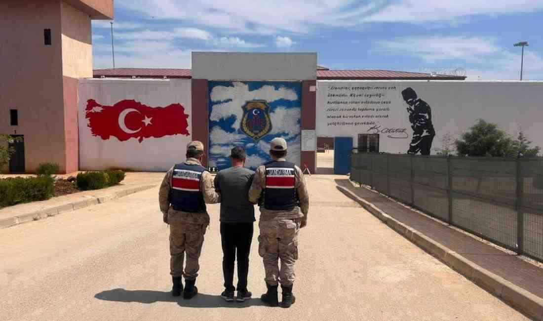 Gaziantep’in Nurdağı ilçesinde, hakkında FETÖ/PDY üyeliğinden kesinleşmiş hapis cezası bulunan