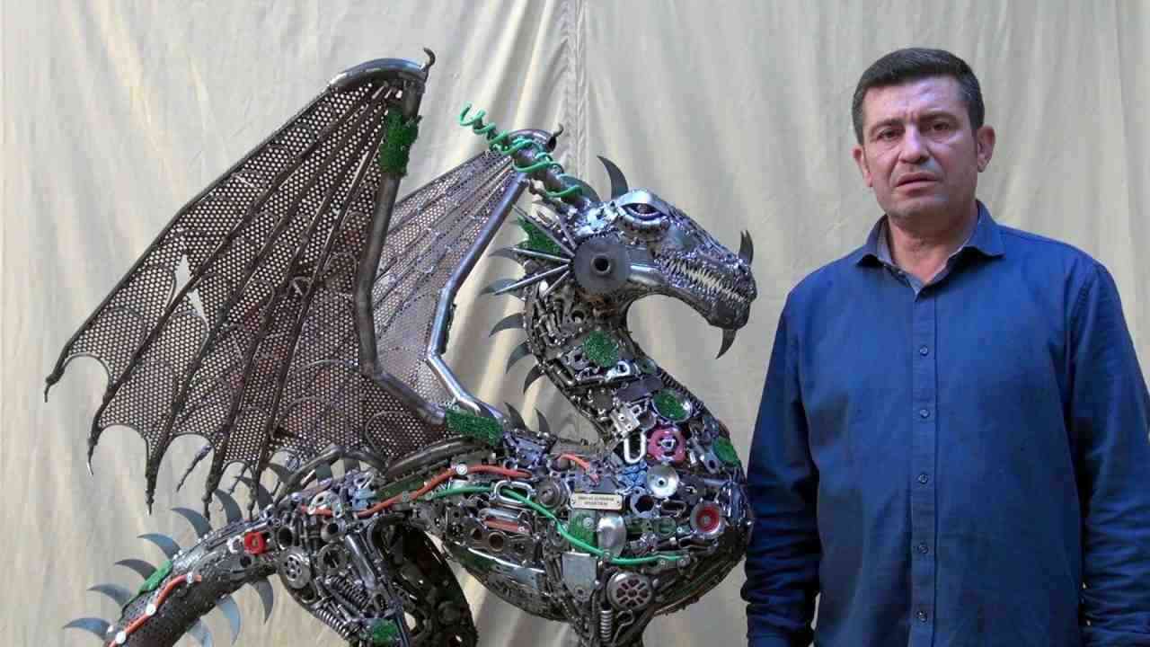 Geri Dönüşümden Sanata: ‘Ejderha’ Heykeli Hatay’ın Reyhanlı ilçesinde yaşayan heykeltıraş