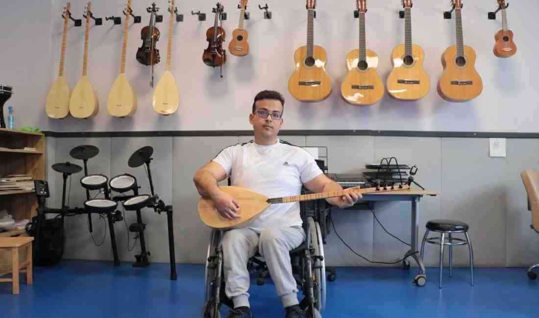 Engelleri Azmiyle Aştı, Bakanlıkta Göreve Başlıyor Kayseri’de doğuştan Spina Bifida