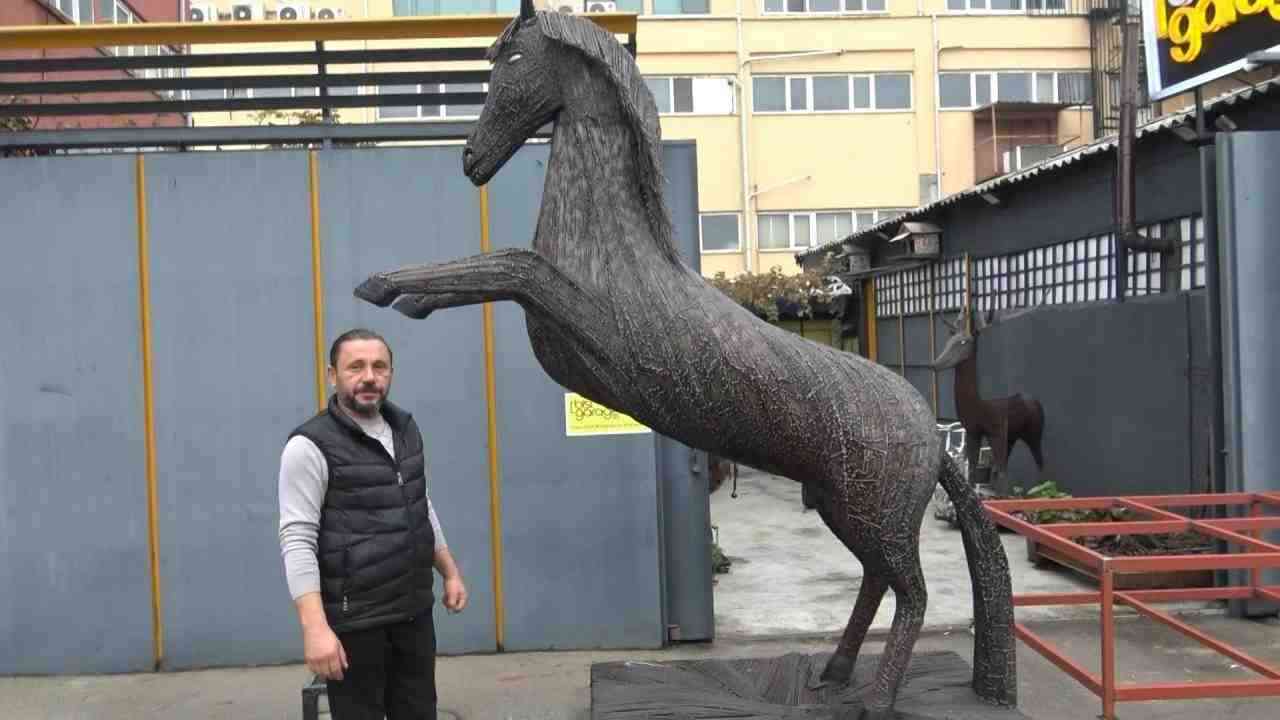 35 Yıllık Demir Ustası Hayal Gücünü Atıklara İşledi İstanbul Avcılar’da