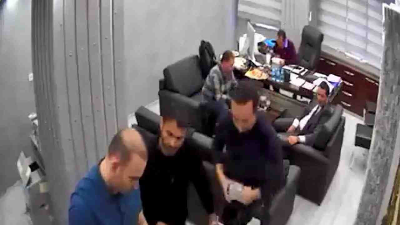 Duruşma Çağlayan Adliyesi’nde Görülüyor İstanbul’da CHP İl Başkanlığı’nda çekildiği iddia