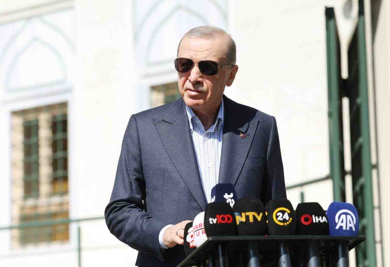 Cumhurbaşkanı Recep Tayyip Erdoğan, Üsküdar’da kıldığı Cuma namazının ardından gazetecilere