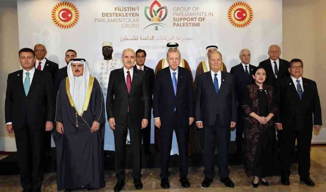 İstanbul’da düzenlenen ve 13 ülkeden parlamenterlerin katıldığı ‘Filistin’i Destekleyen Parlamentolar