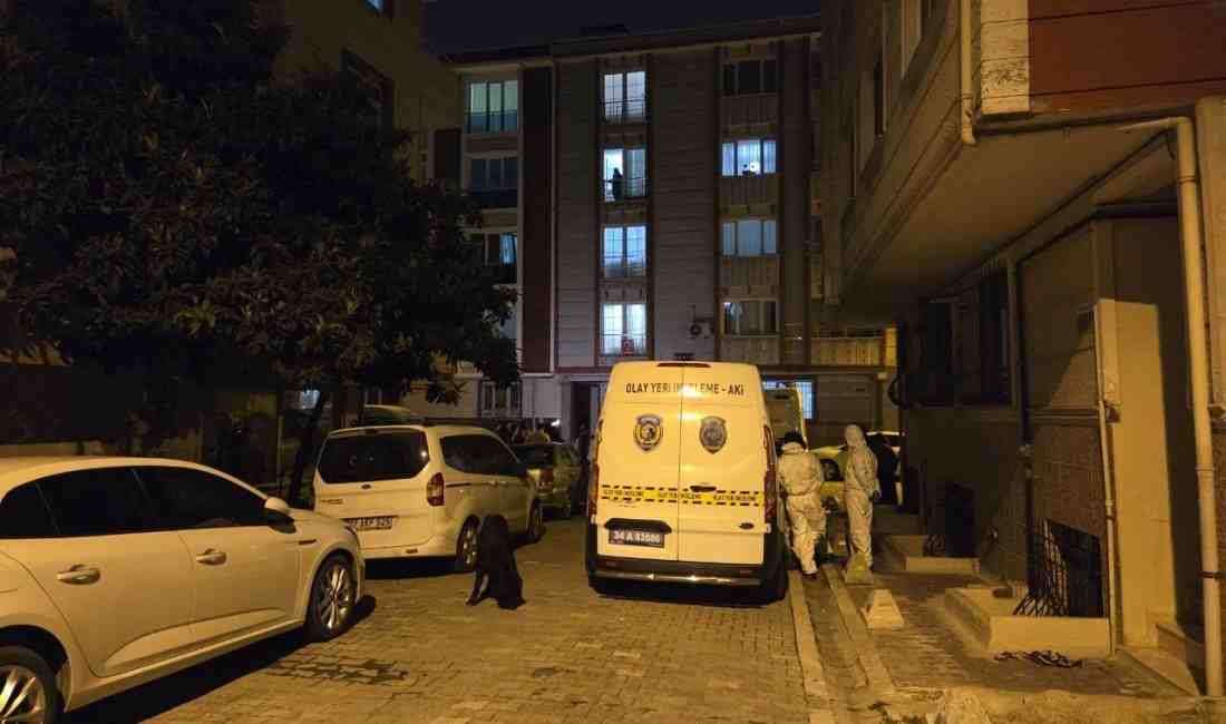 Esenyurt’ta Dehşet: Genç Kız Ağır Yaralı, Annesi Hayatını Kaybetti İstanbul Esenyurt’ta 17 yaşındaki Hasan E., tartıştığı kız arkadaşı Melisa