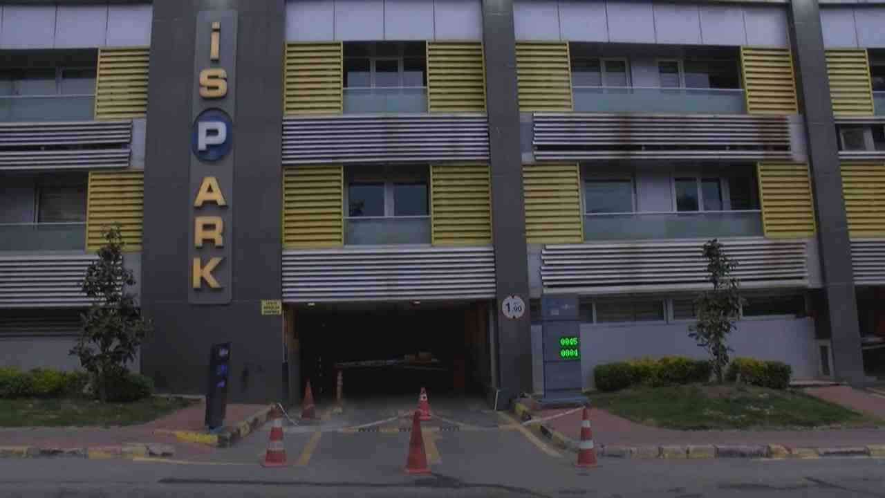 İstanbul’un çeşitli ilçelerinde İSPARK’a ait 36 otoparkın, ruhsatı bulunmadığı gerekçesiyle