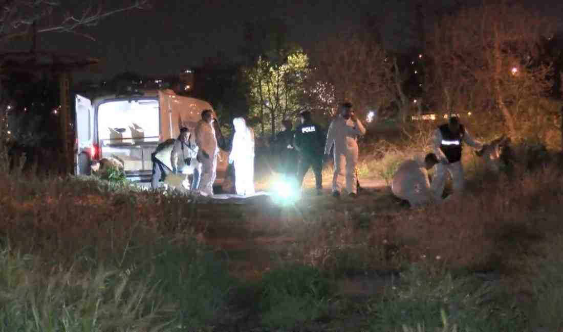 Akşam saatlerinde korkunç manzara İstanbul’un Küçükçekmece ilçesinde, boş bir arazide