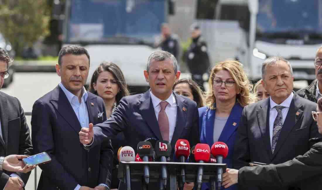 CHP Genel Başkanı Özgür Özel, Zafer Partisi Genel Başkanı Ümit