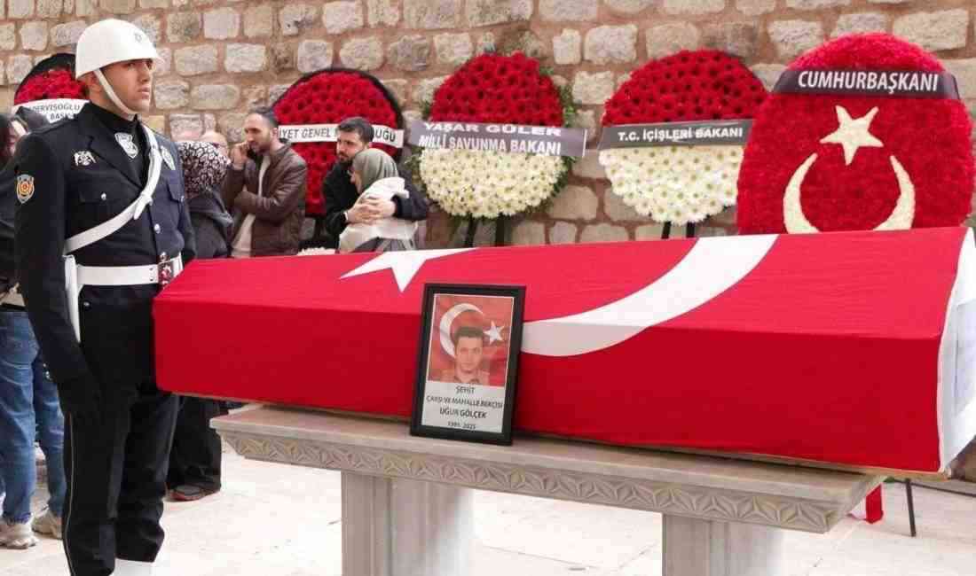 Bağcılar’daki Silahlı Saldırıda Şehit Düştü İstanbul’un Bağcılar ilçesinde kimlik kontrolü