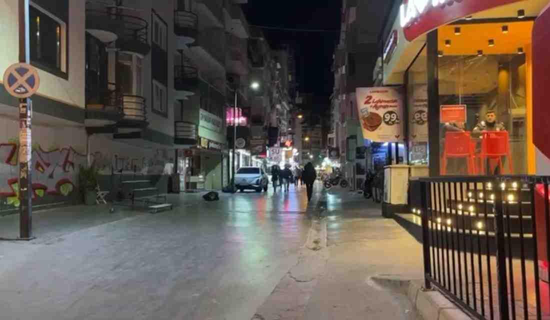 İzmir Körfezi’nde 4.0 Büyüklüğünde Deprem! Ege Denizi’nde Gece Yarısı Hissedilen Depremİzmir Körfezi açıklarında, Ege Denizi’nde