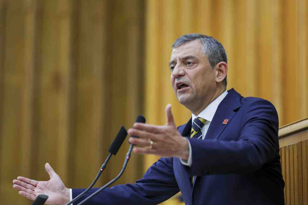 CHP Genel Başkanı Özgür Özel, partisinin Türkiye Büyük Millet Meclisi’nde