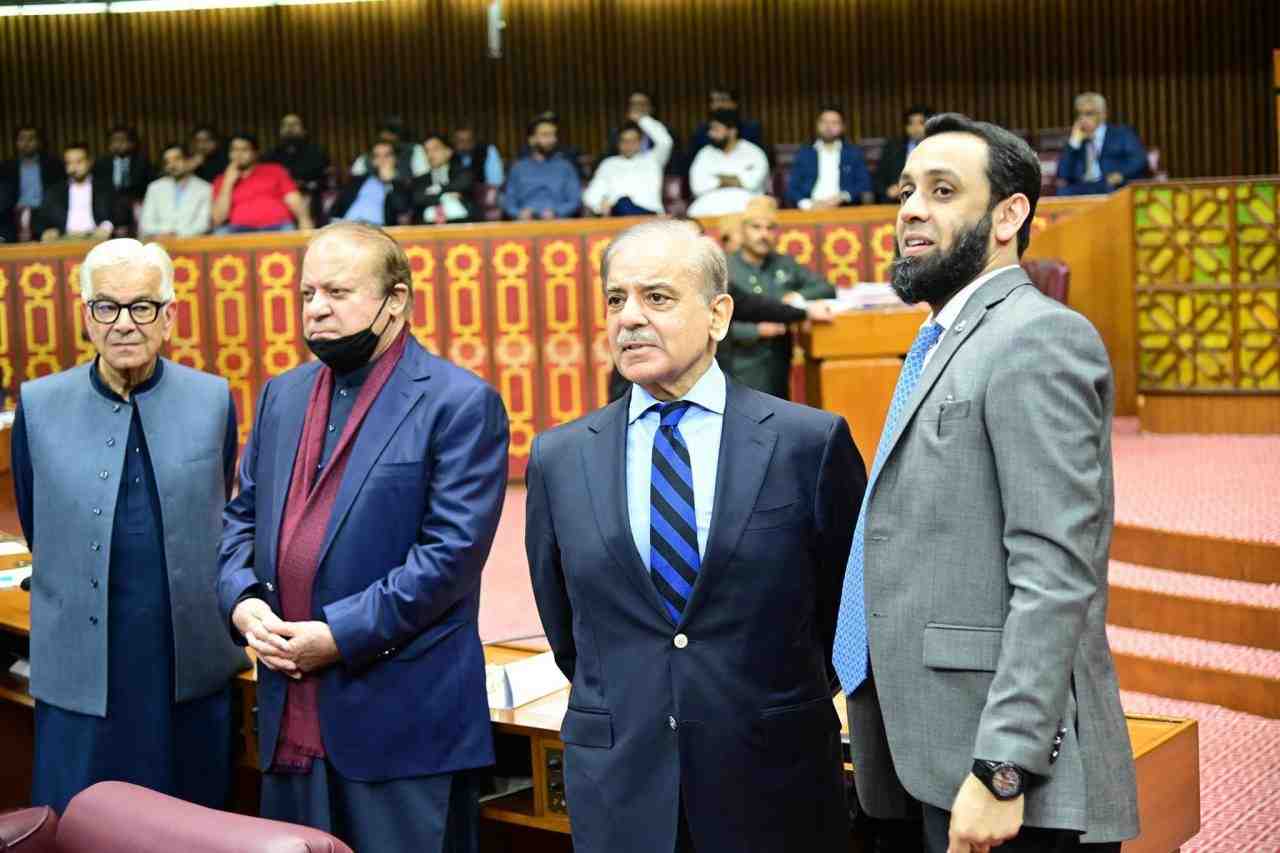 Tarar: “Güvenilir İstihbarat Elde Ettik”Pakistan Enformasyon Bakanı Attaullah Tarar, Hindistan’ın