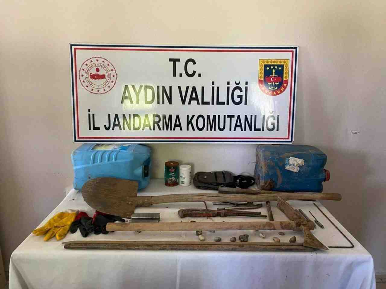 Aydın’ın Karacasu ilçesinde, 1’inci derece SİT alanında kaçak kazı yaptığı