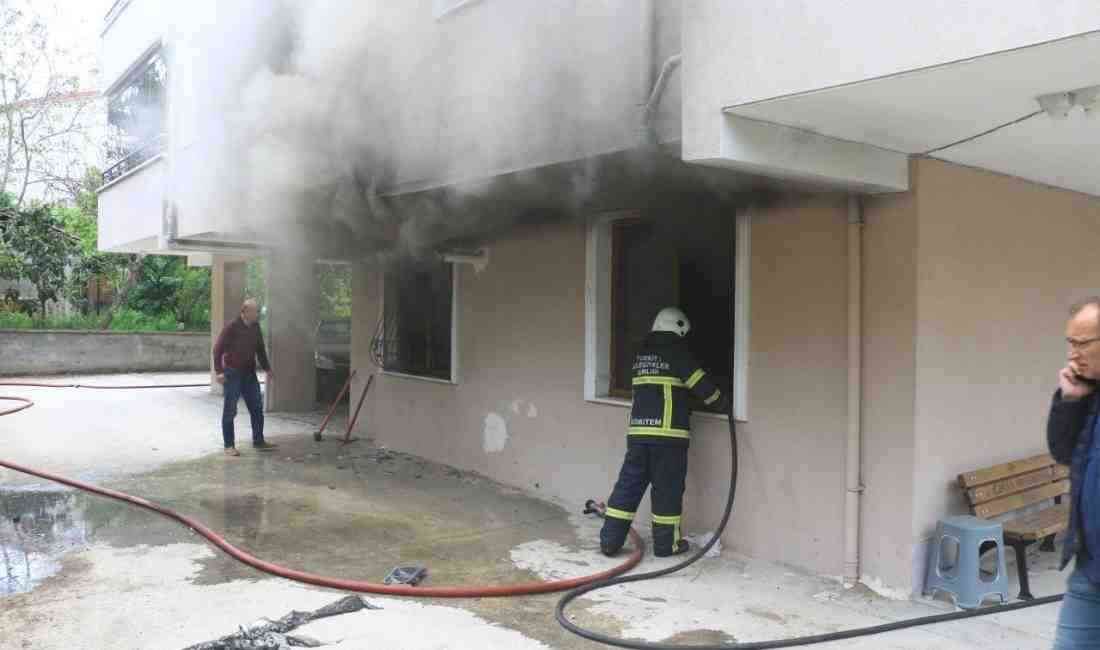 Apartmanda Korkutan Yangın Tokat’ın Erbaa ilçesinde sabah saatlerinde Mehmet Akif