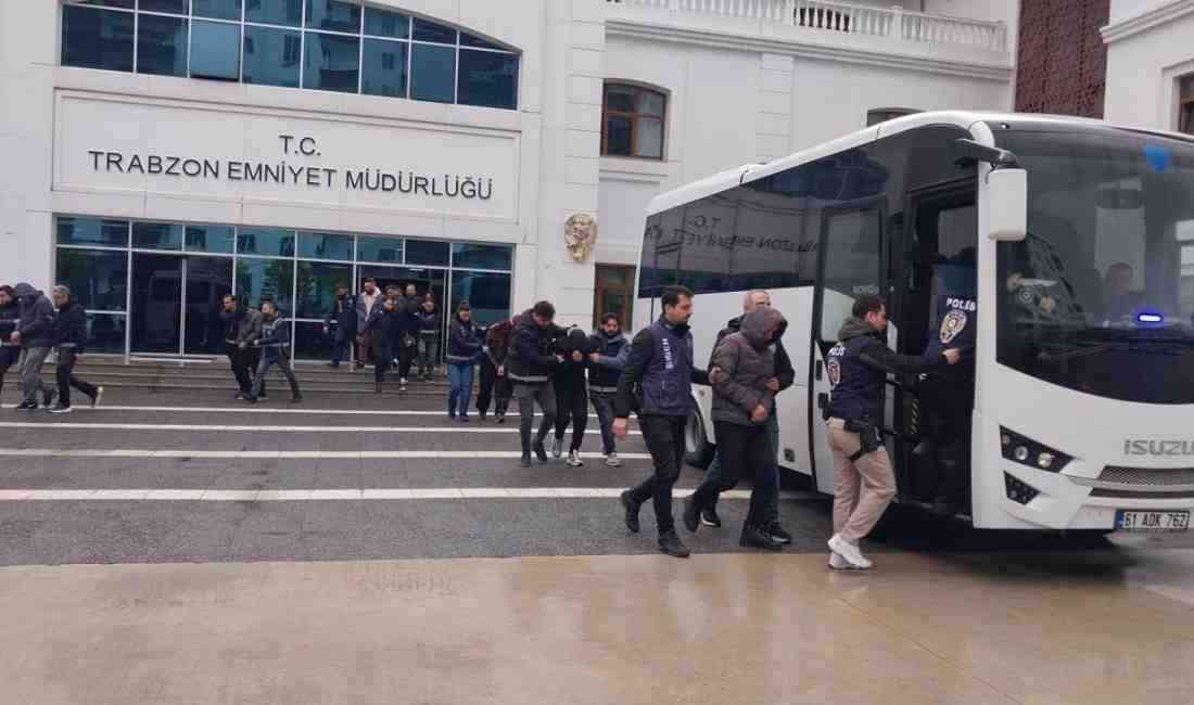 Polis, yaklaşık 9 milyar TL’lik para trafiğini ortaya çıkardı