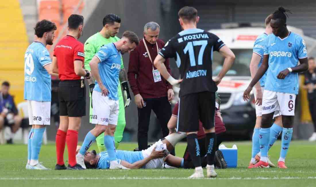 Trabzonspor’da Folcarelli Sakatlandı: Sağ Bacak Kasında Yaralanma Tespit Edildi Trabzonspor’un Adana Demirspor ile oynadığı karşılaşmada sakatlanan Fransız futbolcu Tim