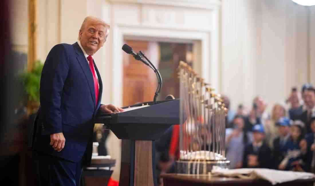 Oval Ofis’te Net Mesaj: “Tarifeler Sürebilir” ABD Başkanı Donald Trump,