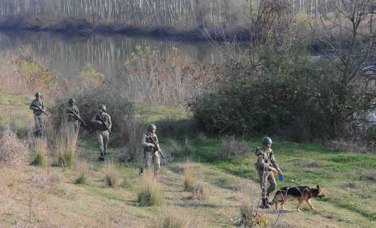 Askeri yasak bölgede yapılan kontroller sonucu 3 kişi gözaltına alındı