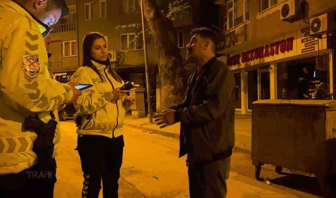 Bursa’nın İnegöl ilçesinde gece saatlerinde trafik denetimine takılan bir sürücünün,
