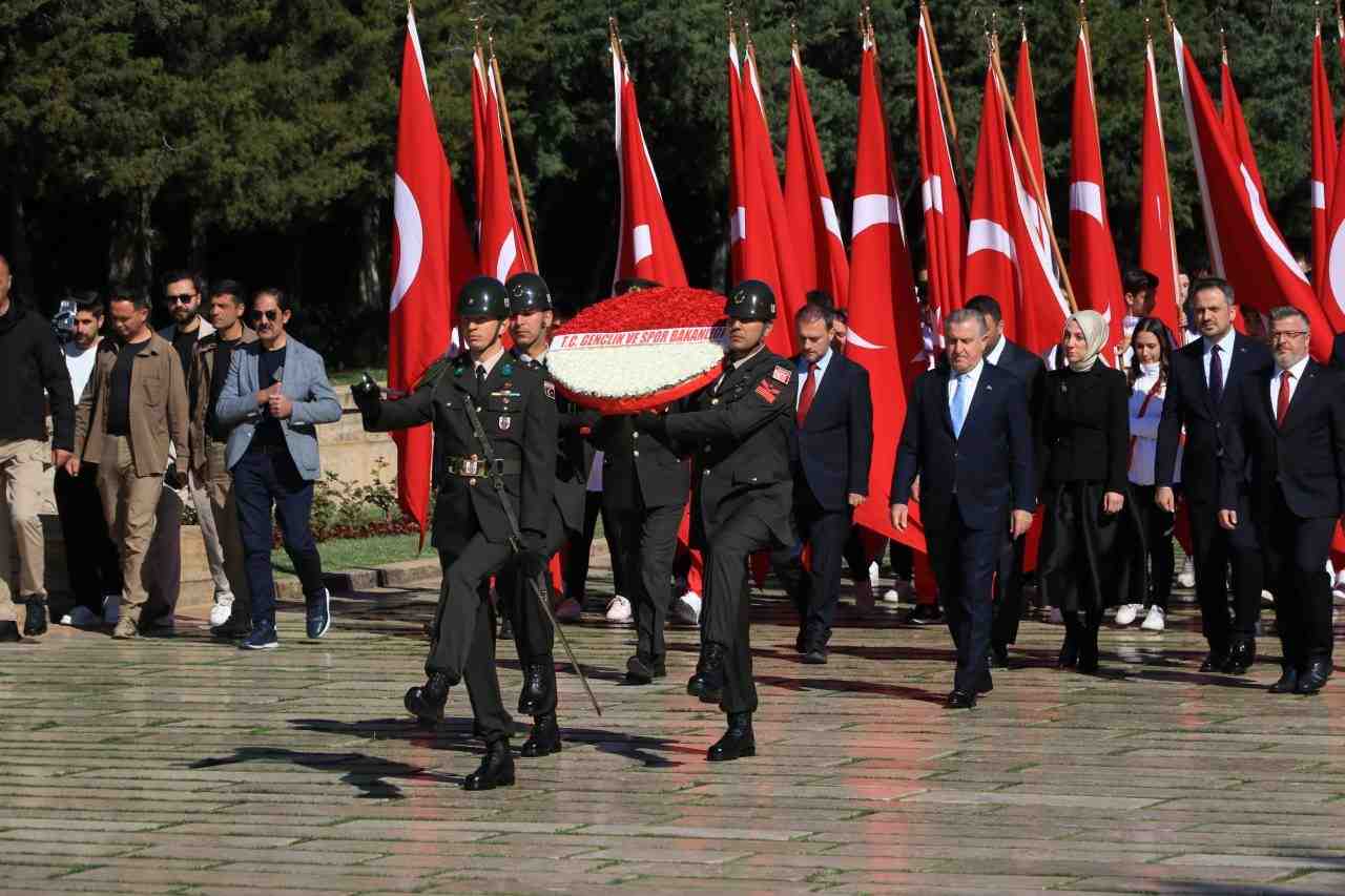 Gençlik ve Spor Bakanı Osman Aşkın Bak, 19 Mayıs Atatürk’ü