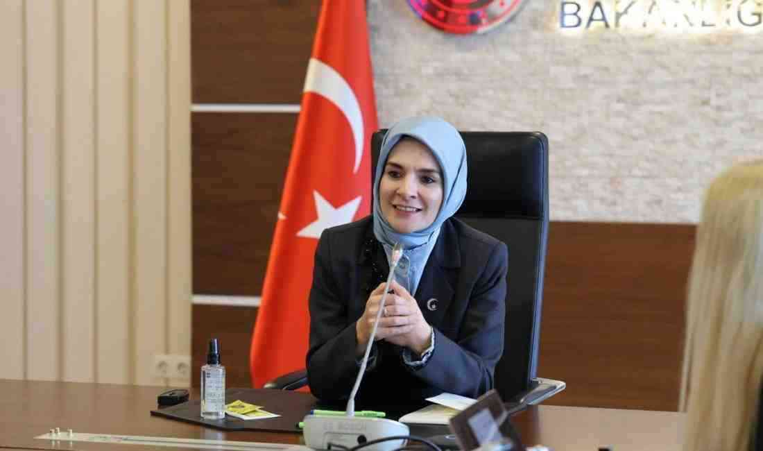 Gençlerin Sosyal Projelerine Bakanlık Desteği Aile ve Sosyal Hizmetler Bakanı