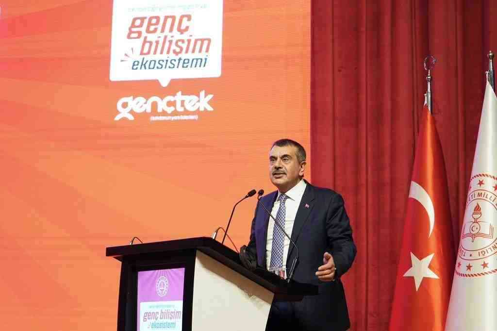 ‘Akran Öğrenme ve Genç Bilişim Ekosistemi Zirvesi’ Ankara’da BaşladıMilli Eğitim