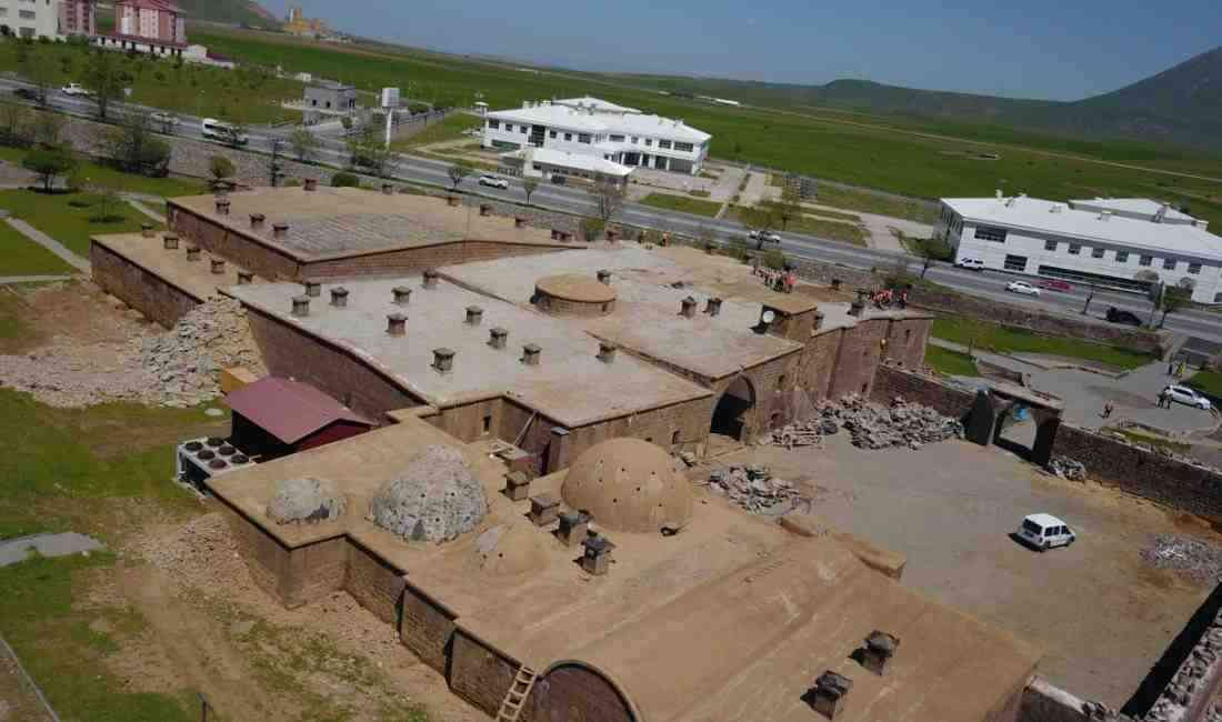 Osmanlı Mirası Modern Yorumla Hayat Buluyor Bitlis-Tatvan kara yolu kenarında