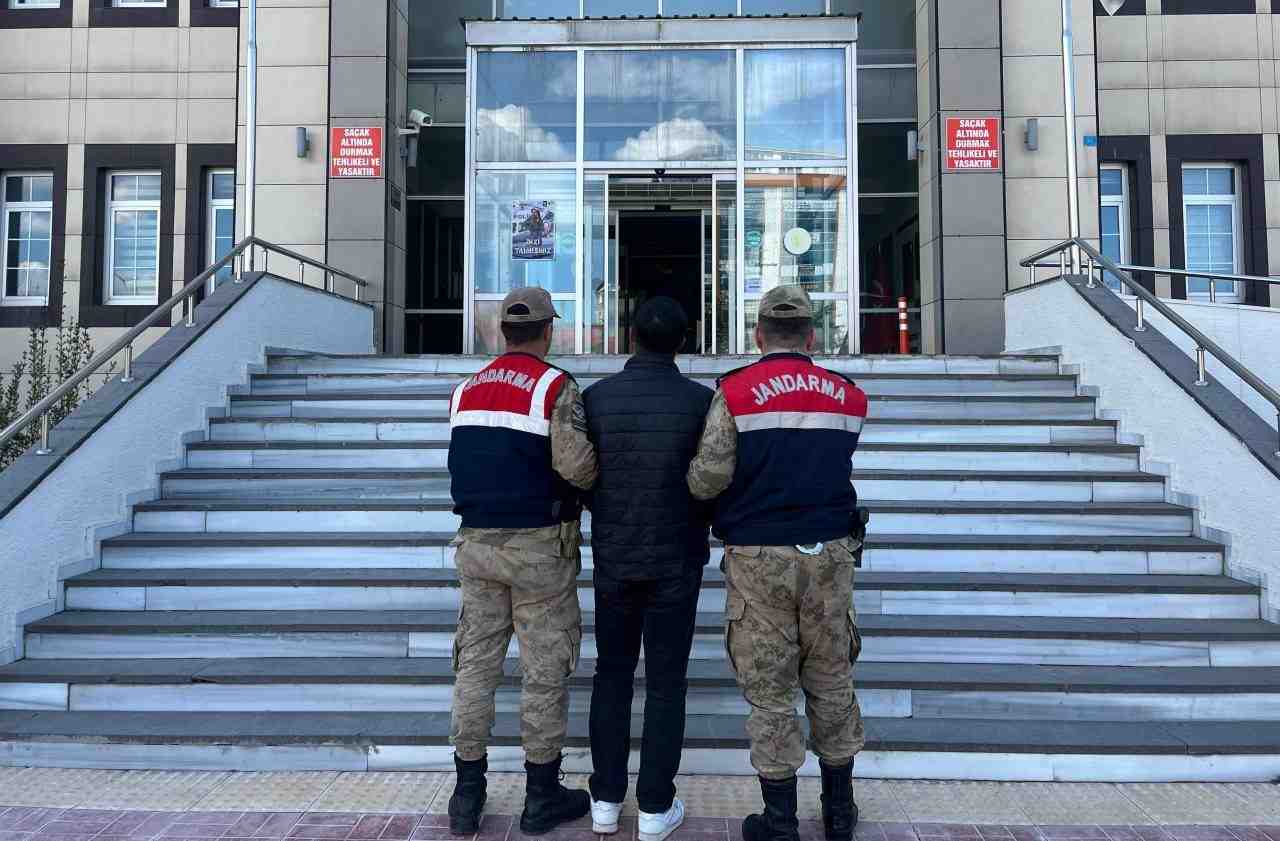 Uyuşturucu Ticareti Suçundan Aranıyordu Bitlis’in Tatvan ilçesinde, hakkında ‘Uyuşturucu veya