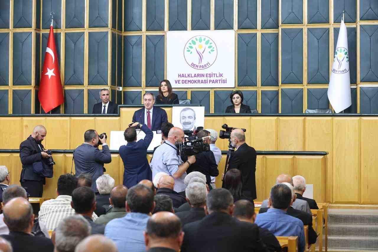 DEM Parti Eş Genel Başkanı Tuncer Bakırhan, partisinin TBMM grup