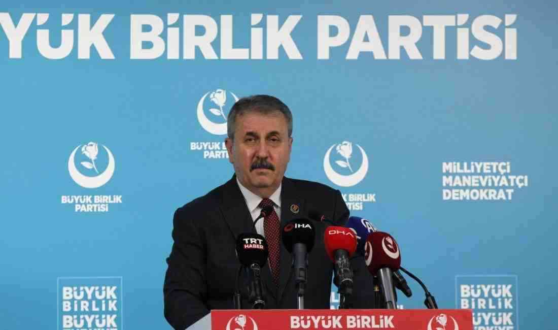 Mustafa Destici, hem dış politika hem de iç gündeme dair