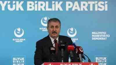 Mustafa Destici, hem dış politika hem de iç gündeme dair
