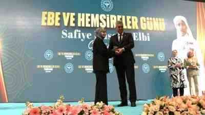 Trabzon Kanuni Eğitim ve Araştırma Hastanesi’nde ebe olarak görev yapan