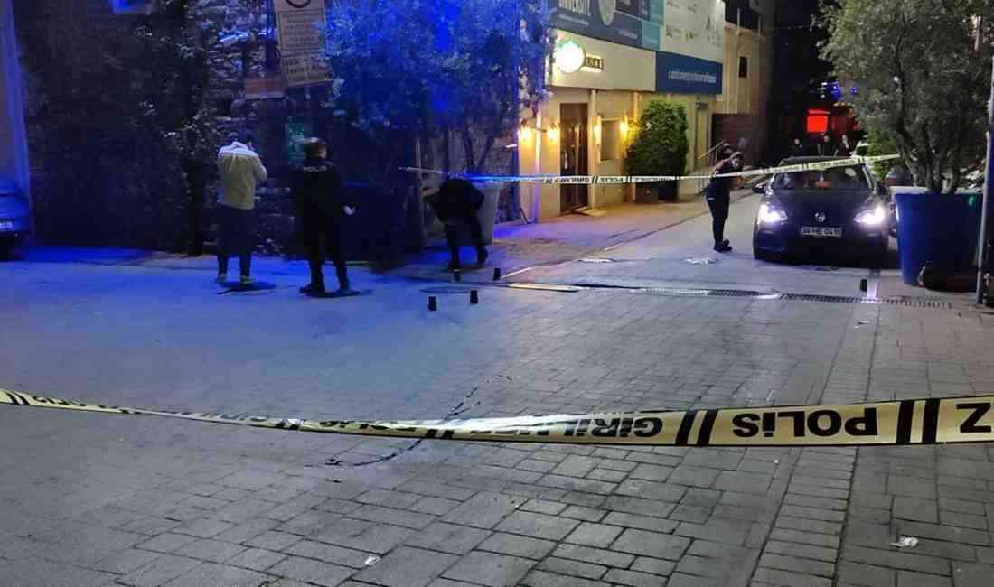 Beşiktaş Yıldız Mahallesi’nde bir eğlence mekanında başlayan tartışma, sokakta silahlı