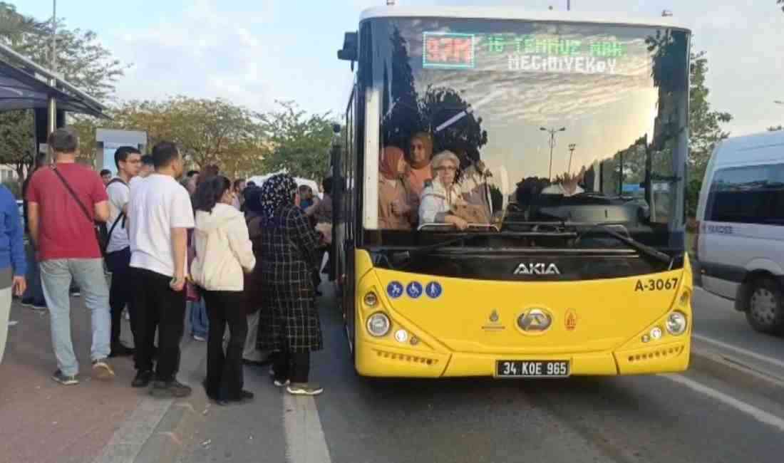 İstanbul’da özel halk otobüsü sahipleri, İstanbul Büyükşehir Belediyesi’nden (İBB) yaklaşık