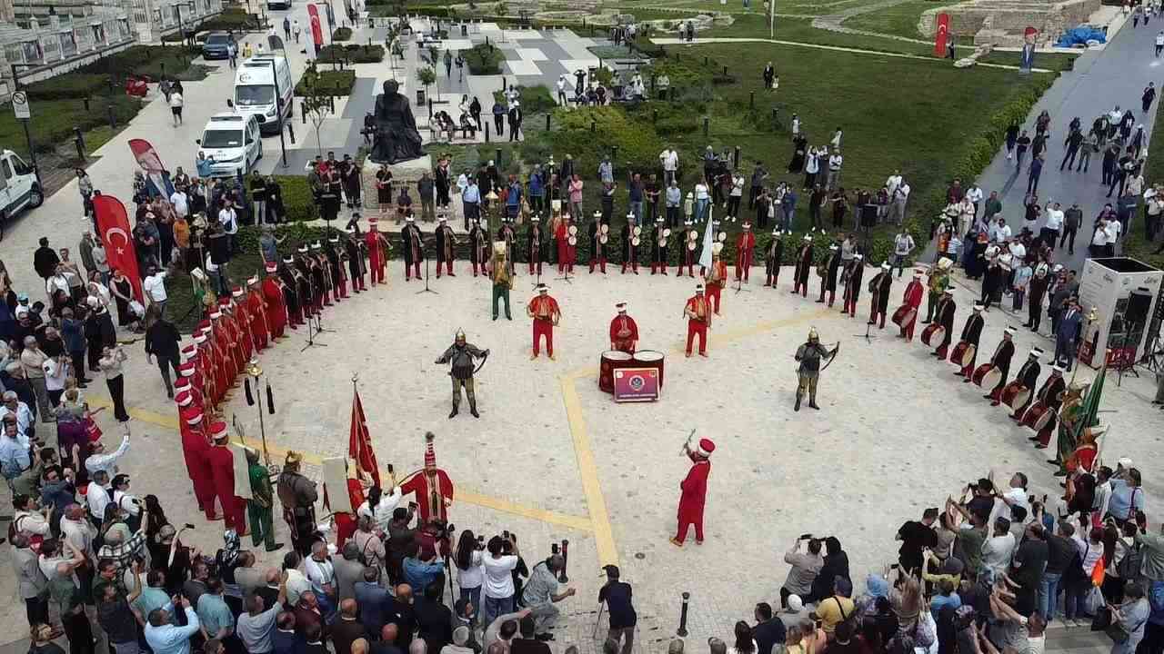 Edirne, Fetih Coşkusuna Ev Sahipliği Yapıyor İstanbul’un Fethi’nin 572’nci yıl