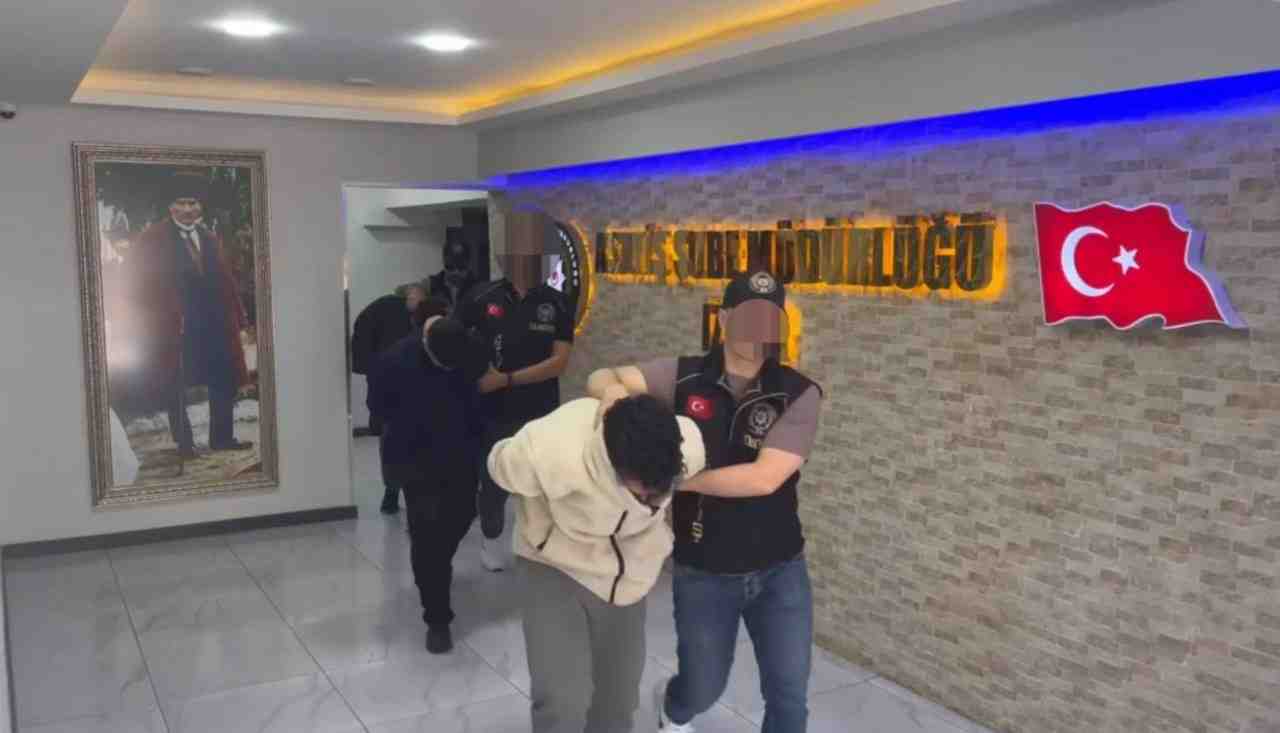 İzmir merkezli olarak 6 ilde düzenlenen dolandırıcılık operasyonlarında, “devre mülkünüzü